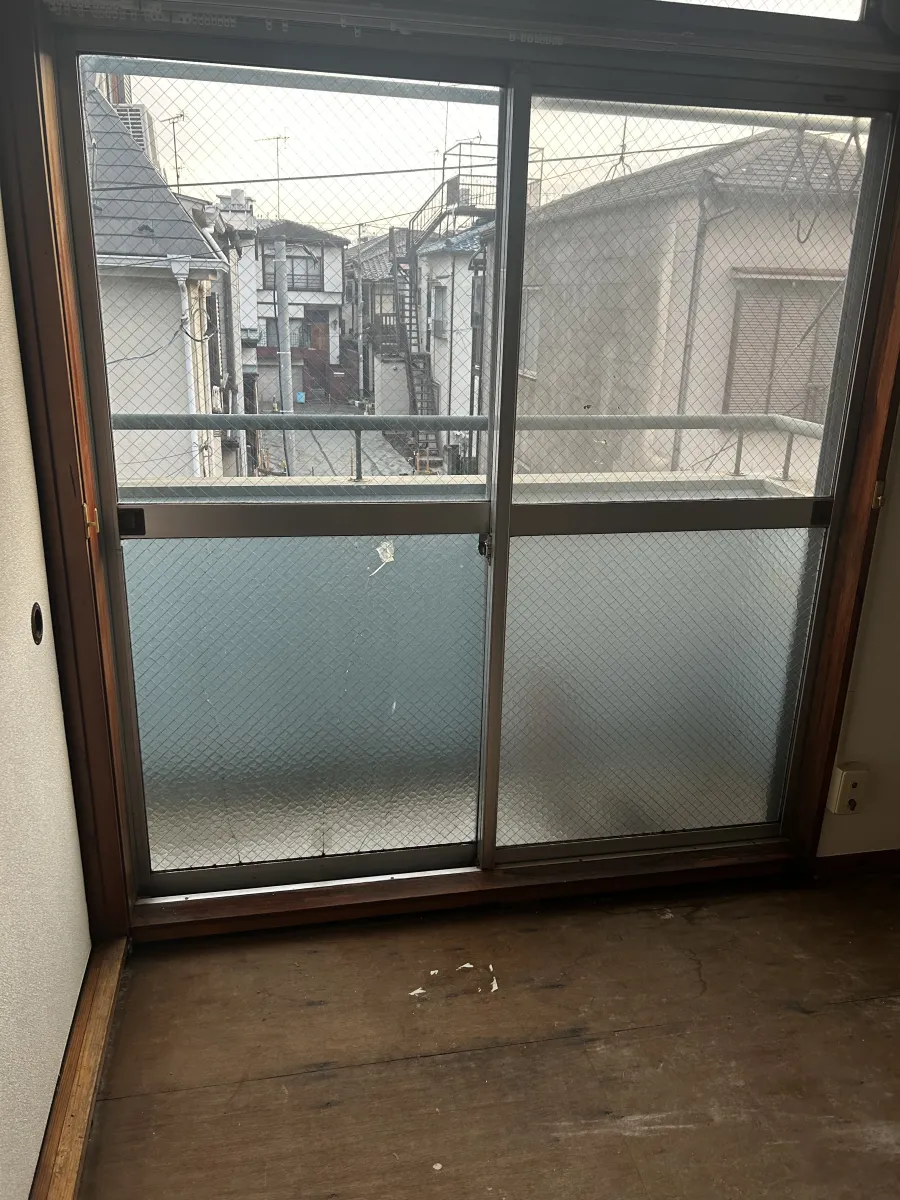 【東京都】ガラスの熱割れトラブル交換作業を完了しました！
